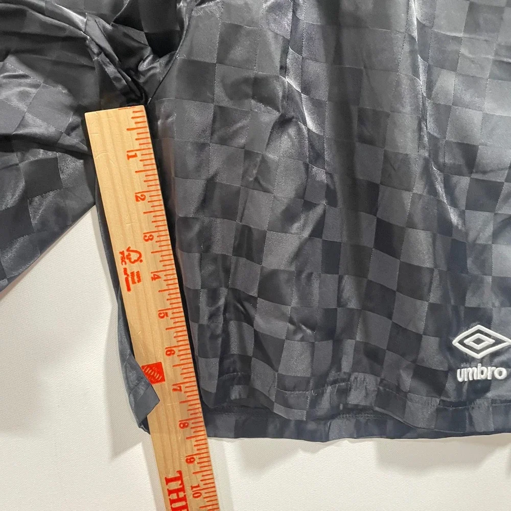 Umbro Mens Black Checkered Jacquard Soccer Shorts XL 7 Inch‎ Inseam Mid Rise NEW